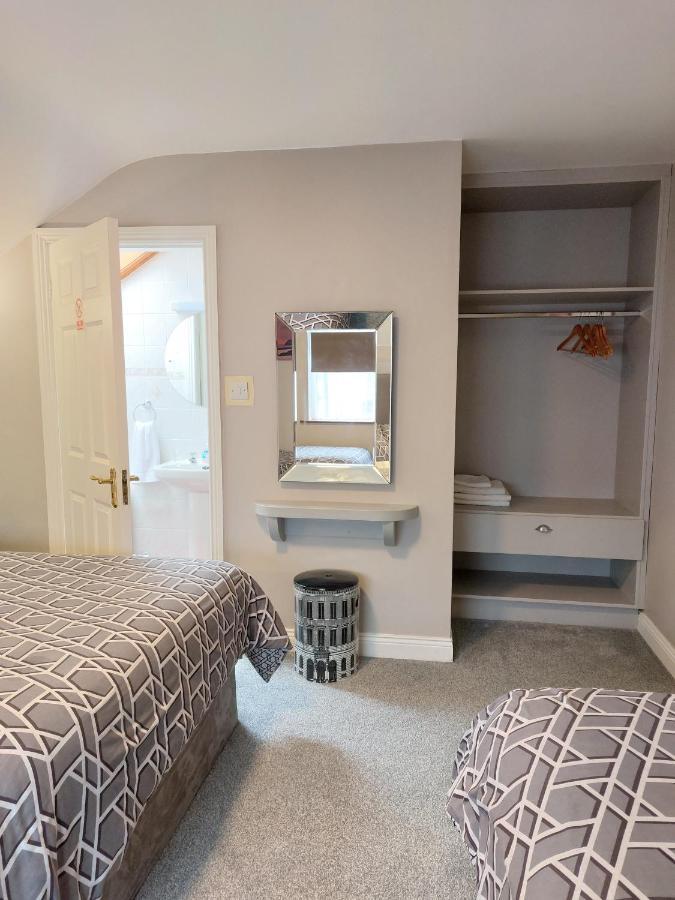 Murphy'S Guesthouse Дингъл Екстериор снимка