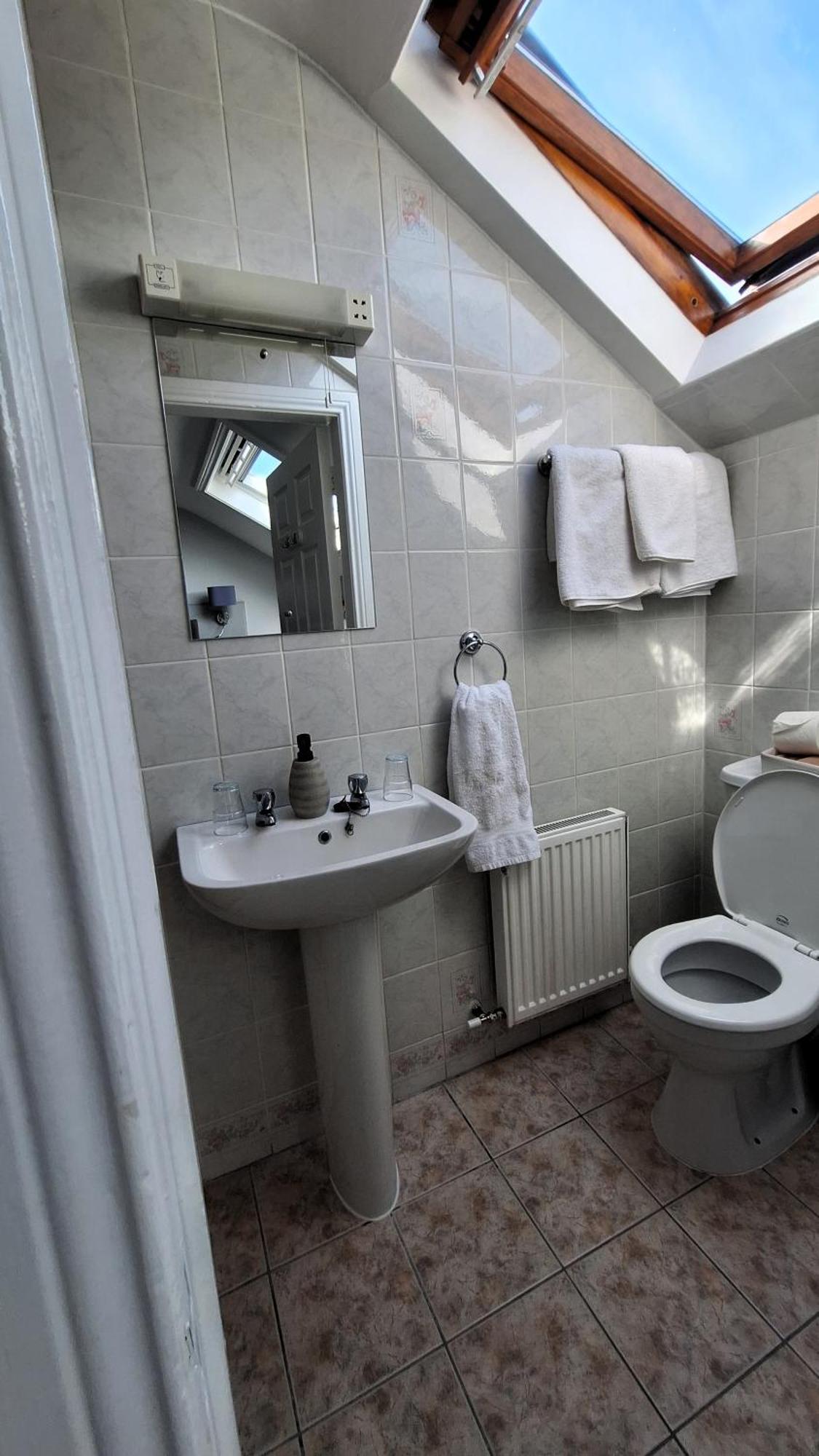 Murphy'S Guesthouse Дингъл Екстериор снимка
