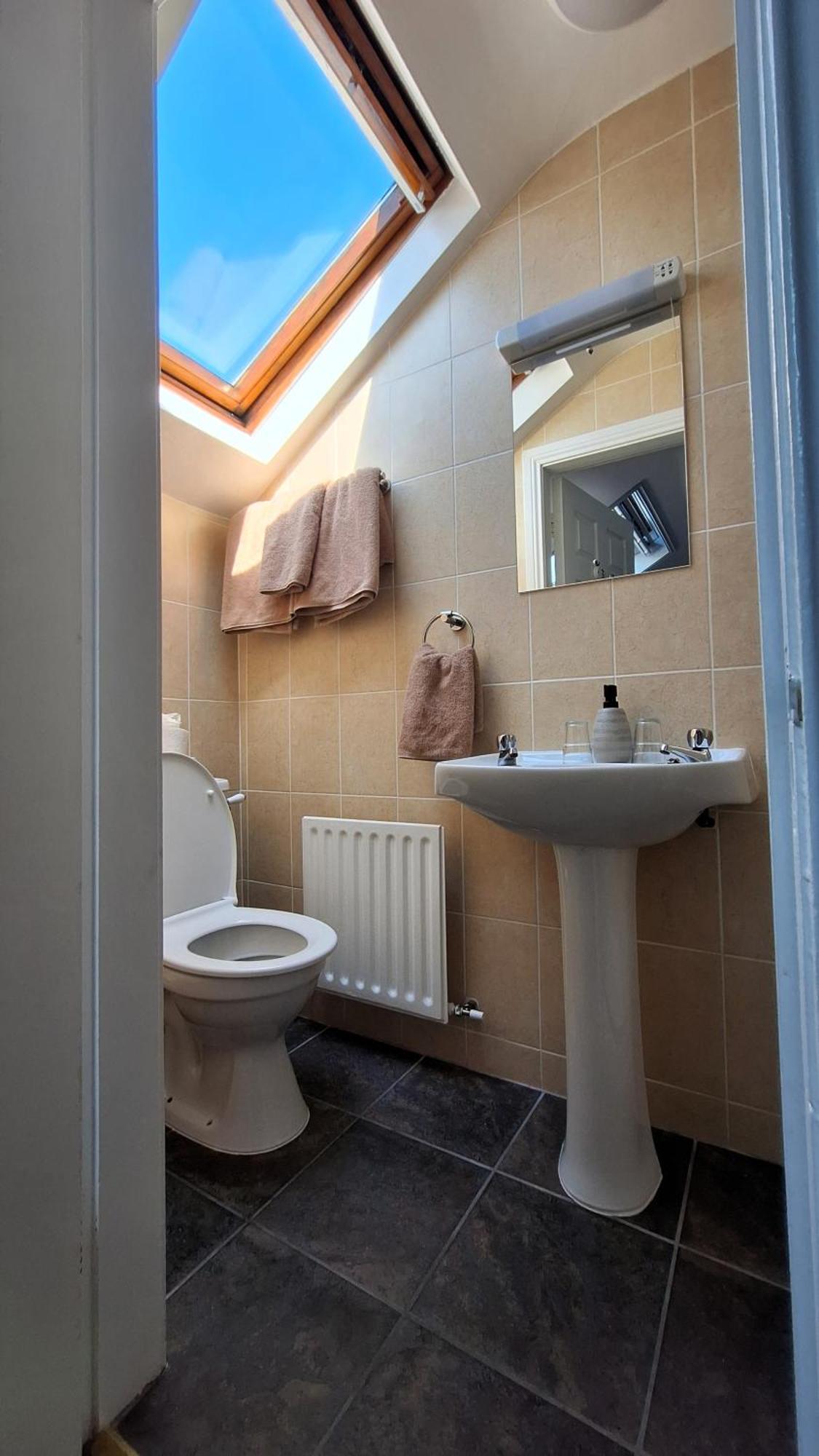 Murphy'S Guesthouse Дингъл Екстериор снимка