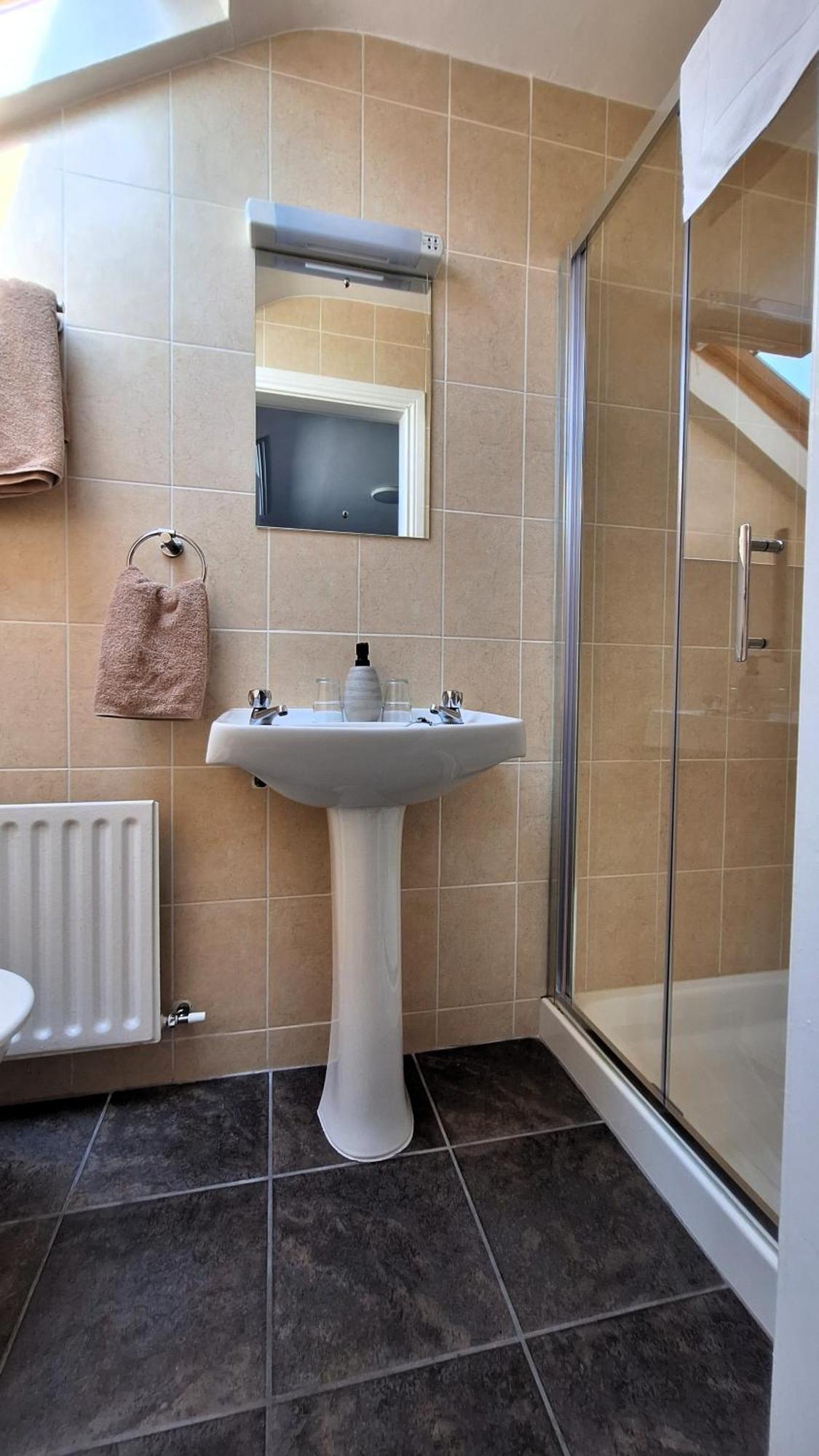 Murphy'S Guesthouse Дингъл Екстериор снимка