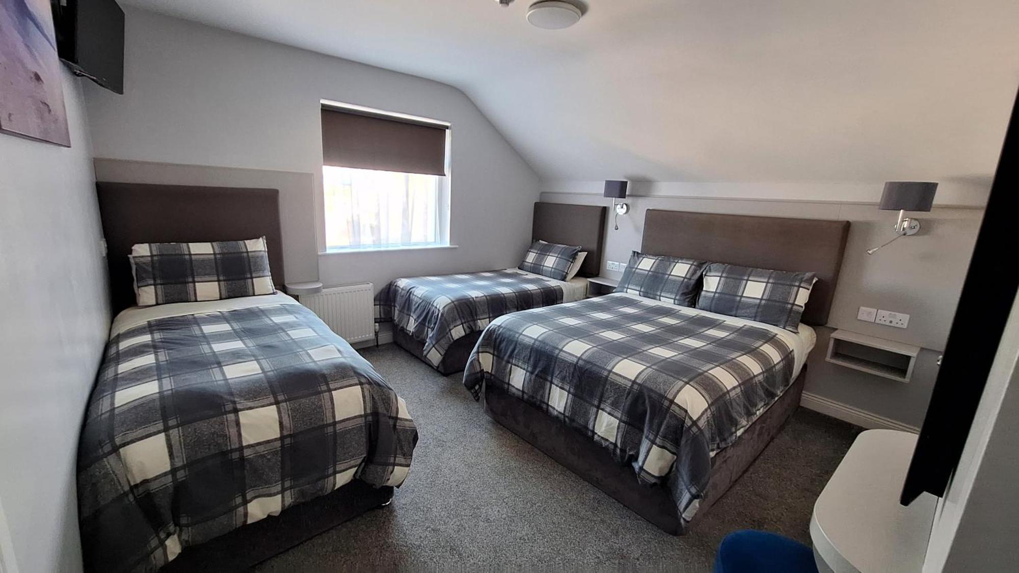 Murphy'S Guesthouse Дингъл Екстериор снимка